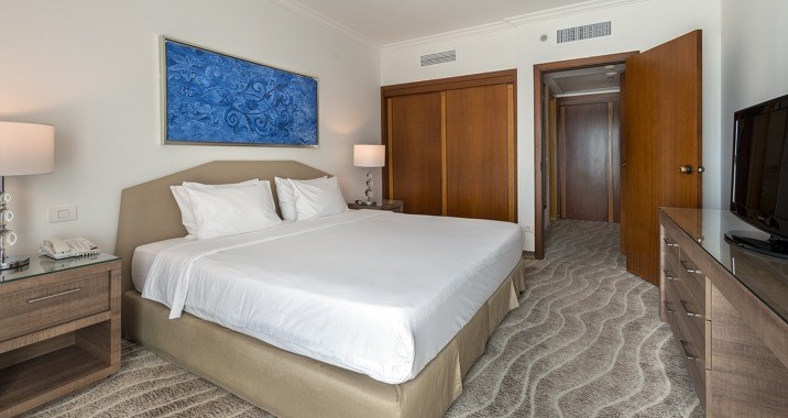 Cемейный люкс с видом на море и балконом