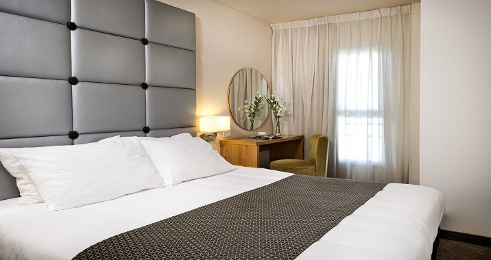 Королевский вид на бассейн