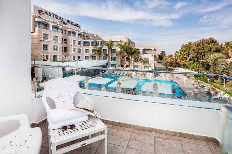 Nirvana Suites - Свита