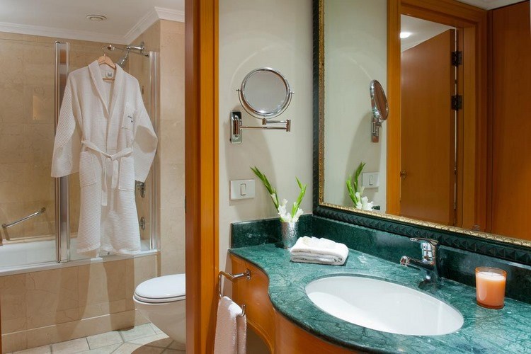 Свита Де-люкс с видом на бассейн