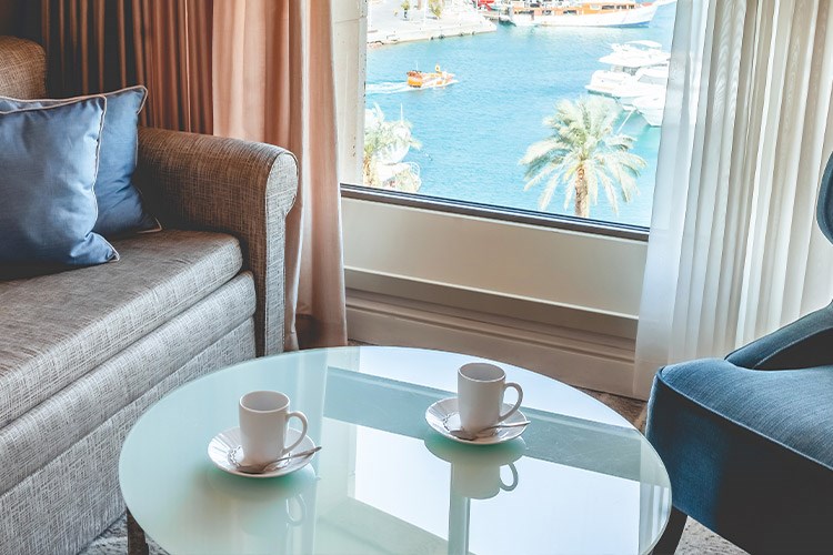 חדר דלקס פונה לים