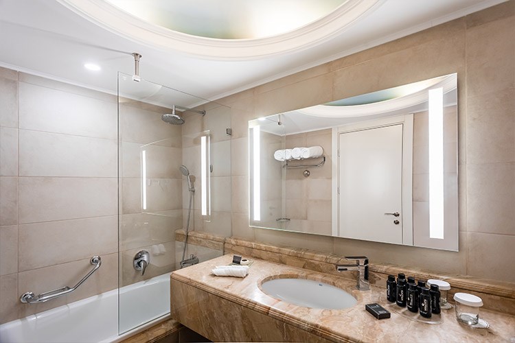 סוויטת פלאזה 