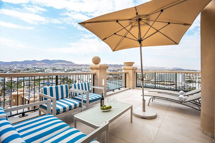 סוויטת מלכת שבא – ג'קוזי מרובע